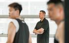 北京男篮续约陈盈骏，方硕想再打两年，球队欲签11+6空间型四号位